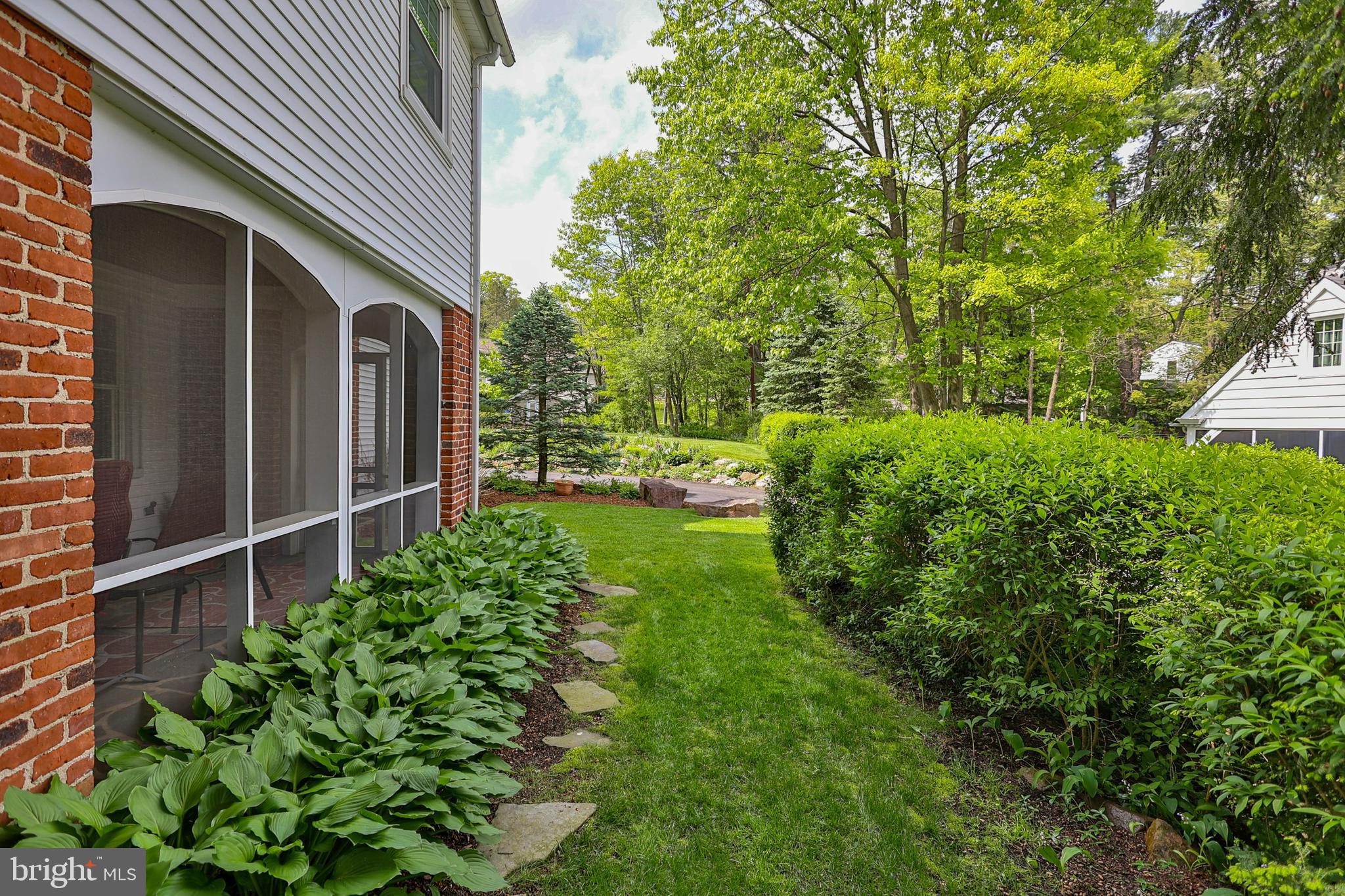 309 Smith Ave