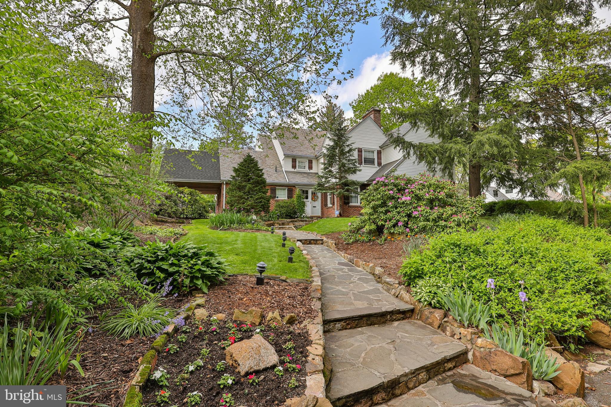309 Smith Ave