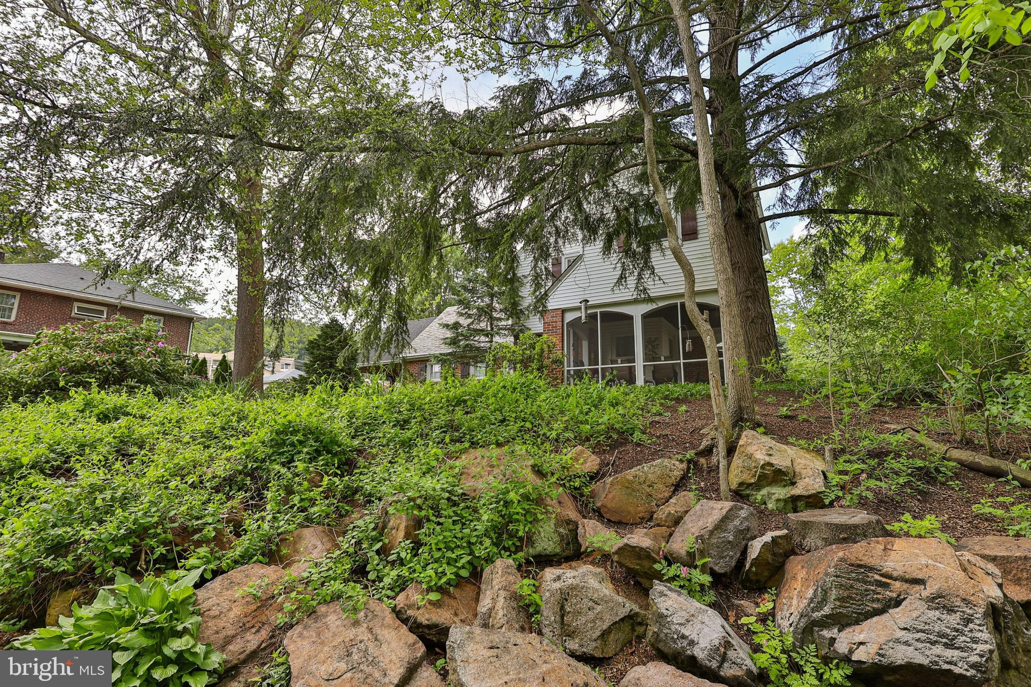309 Smith Ave