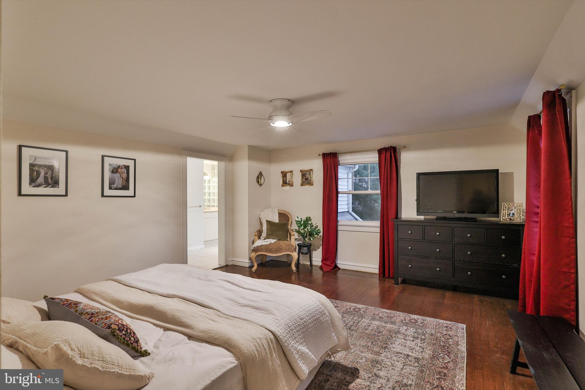 309 Smith Ave