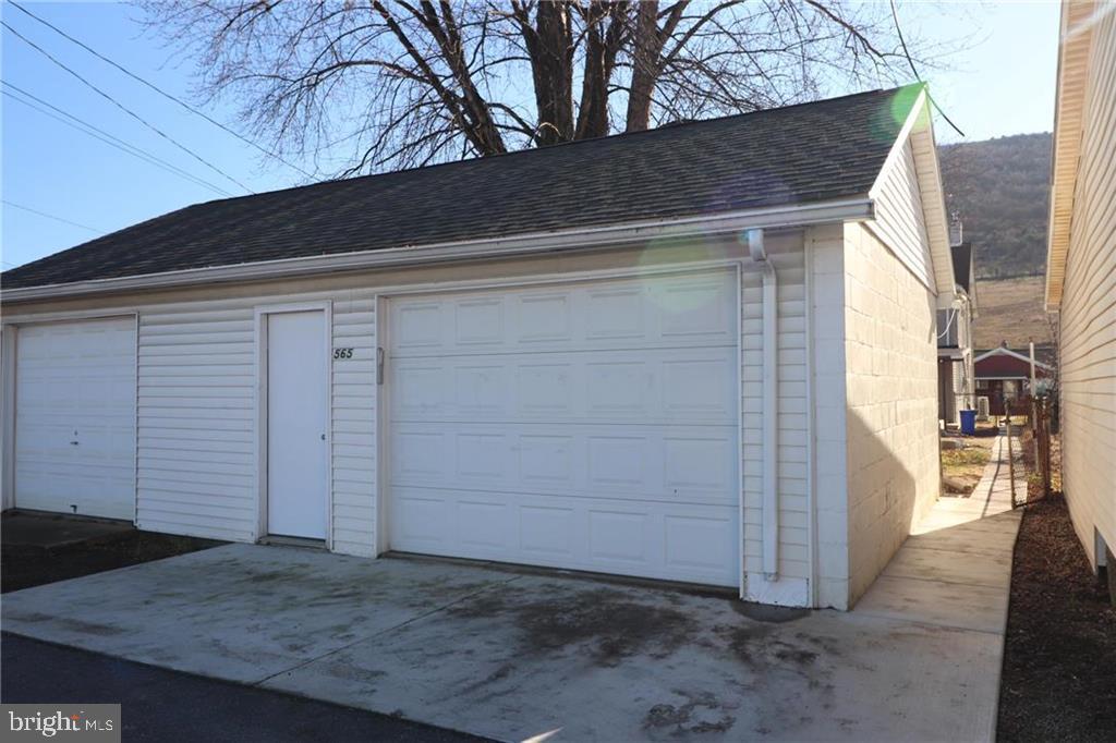 565 Lehigh Ave