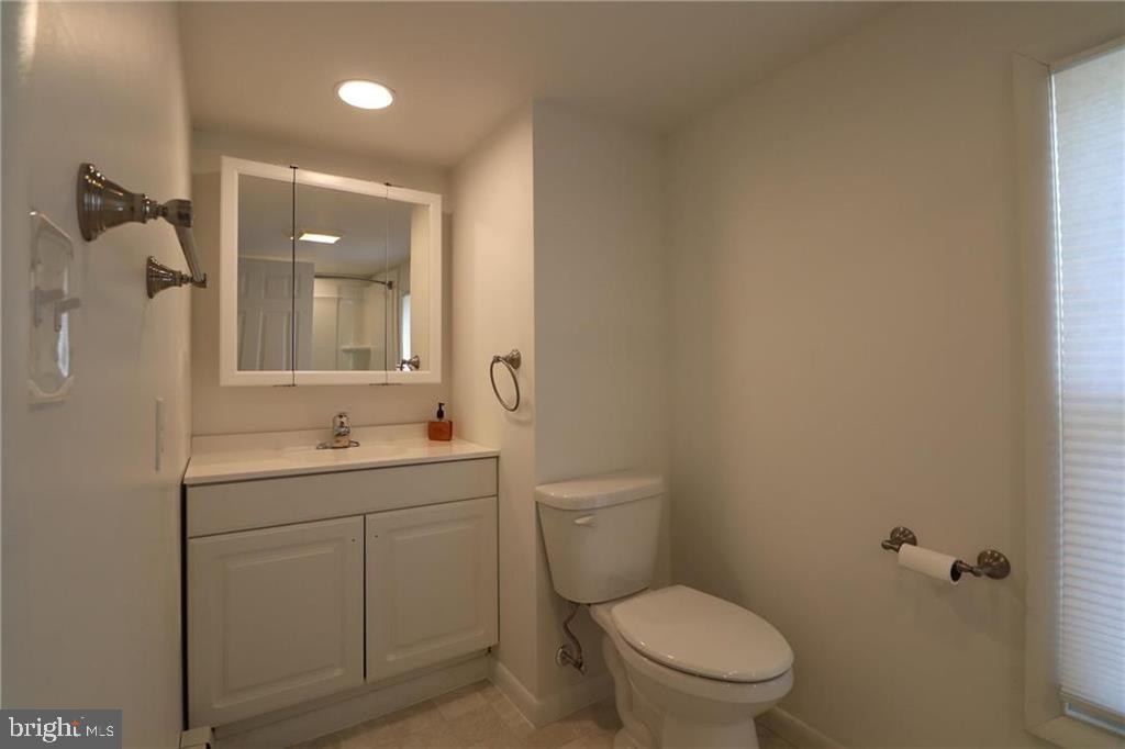 565 Lehigh Ave