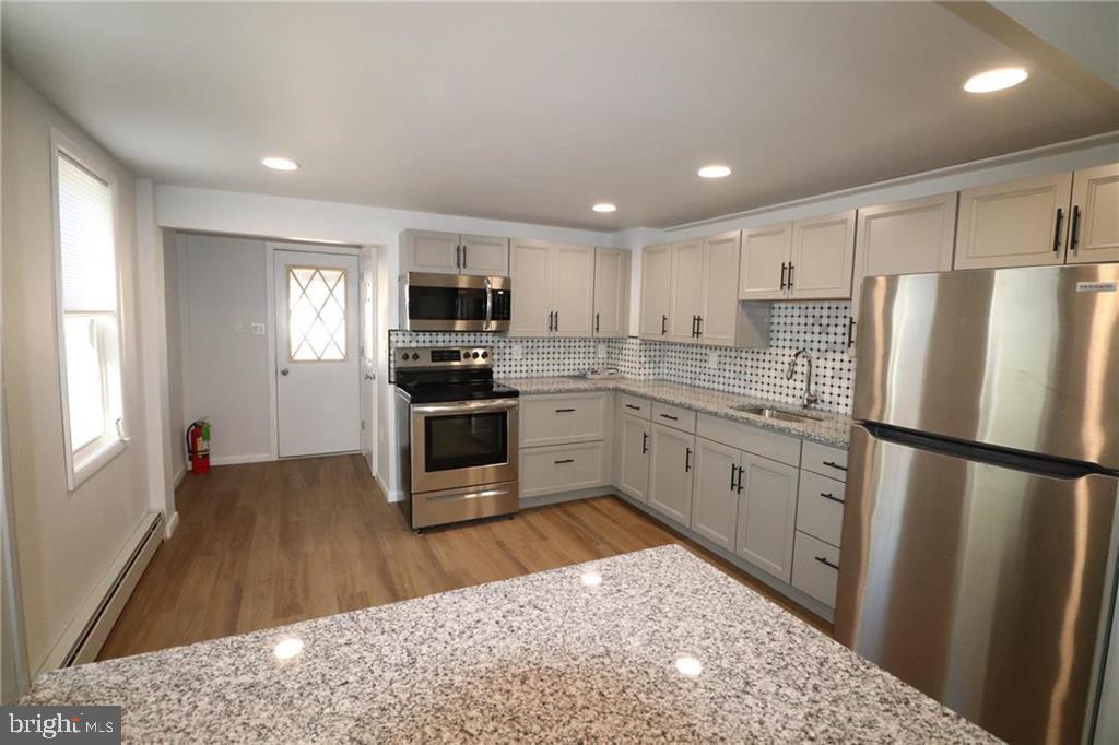 565 Lehigh Ave