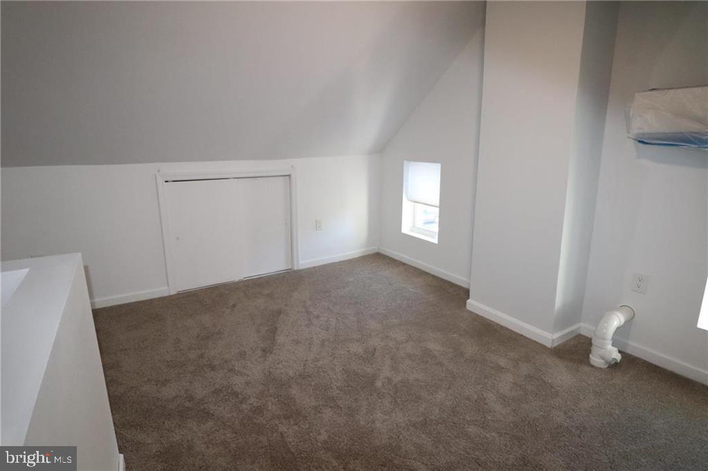 565 Lehigh Ave