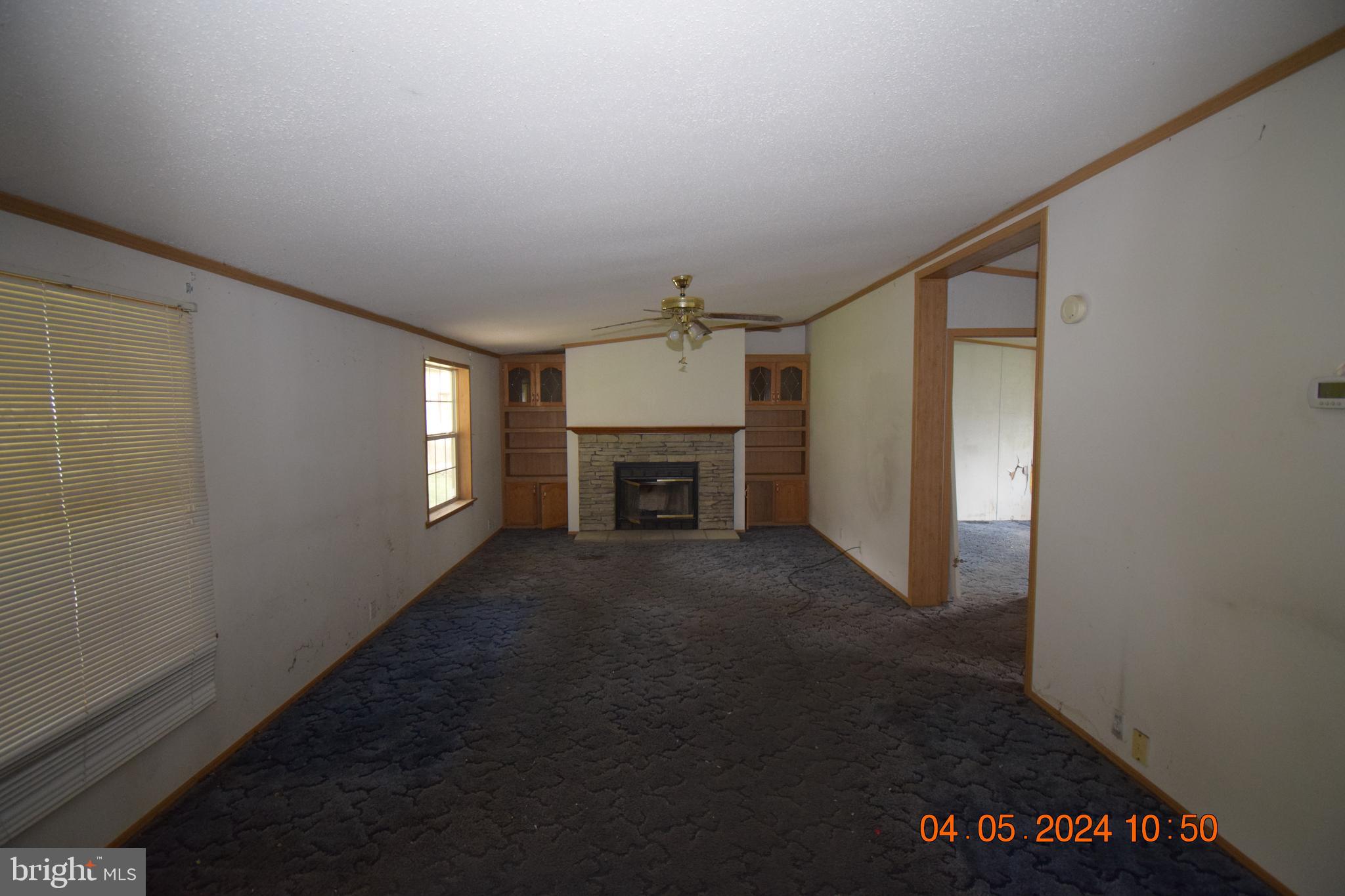 385 Main St