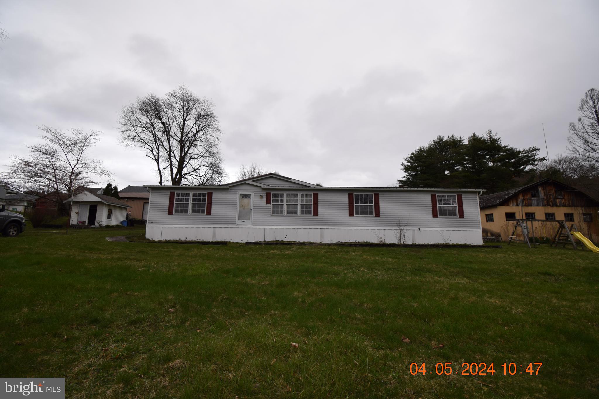 385 Main St
