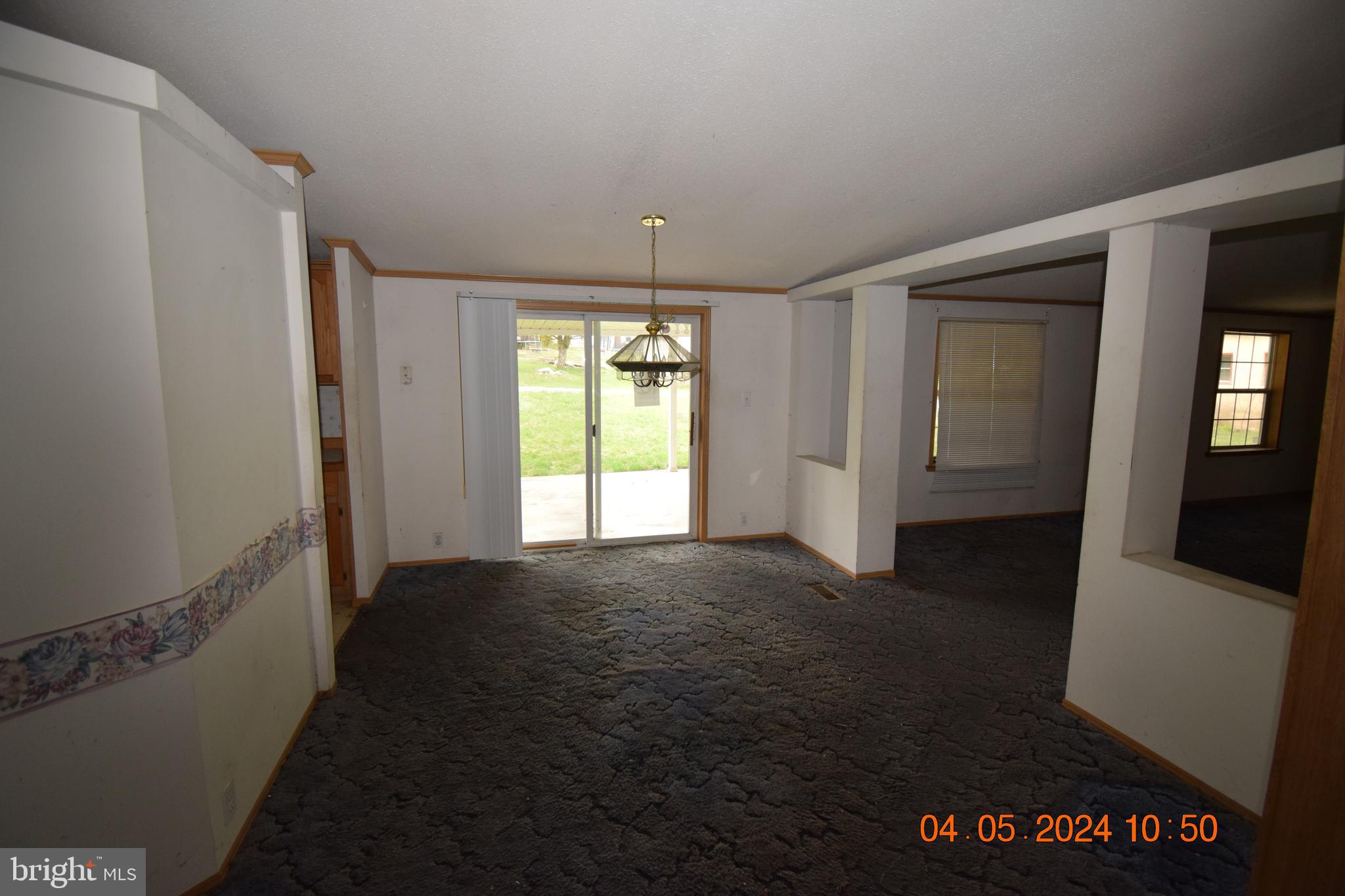 385 Main St