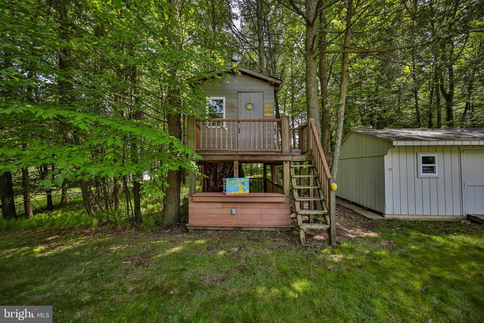 180 Whispering Woods Dr