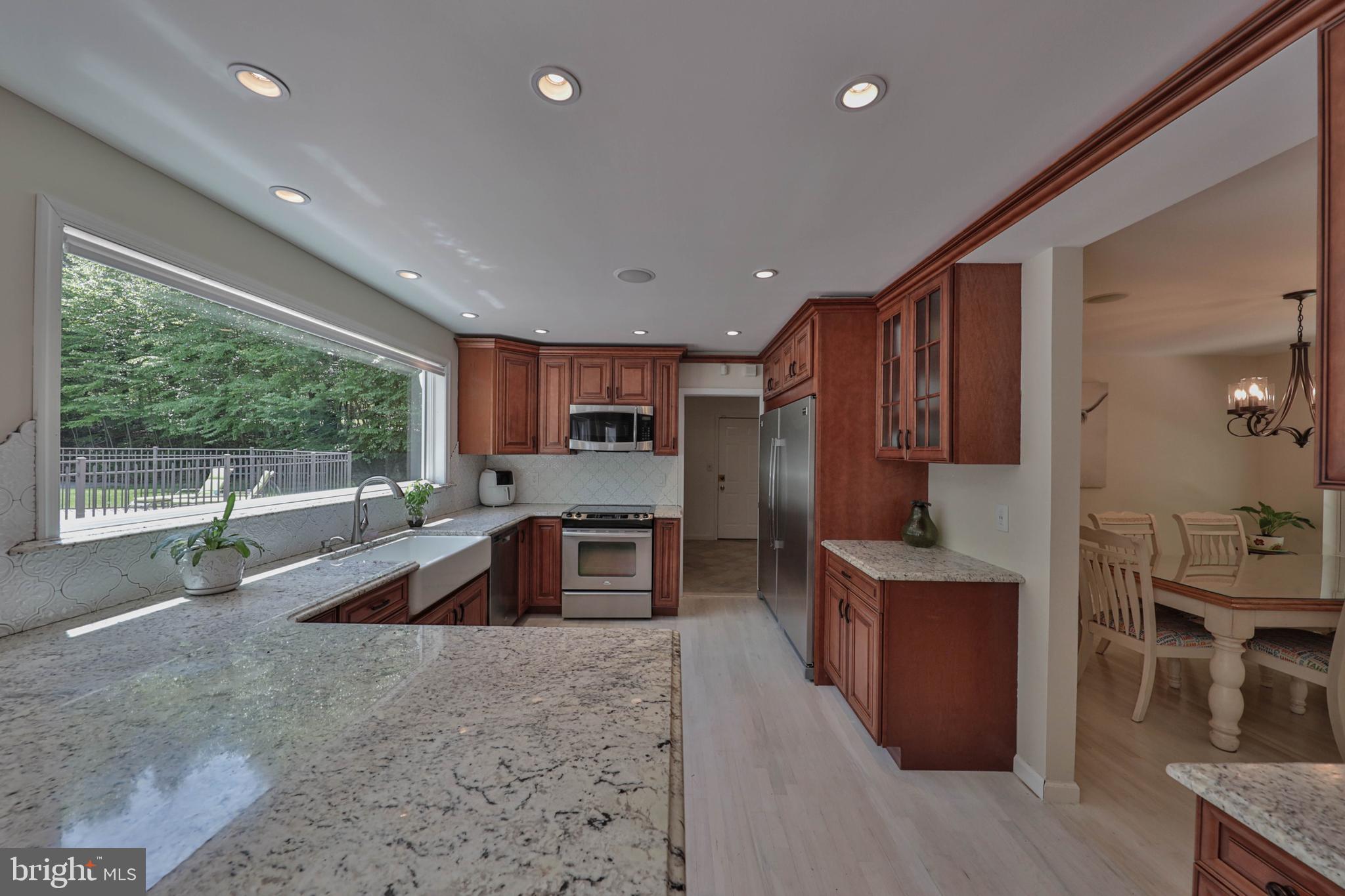 180 Whispering Woods Dr