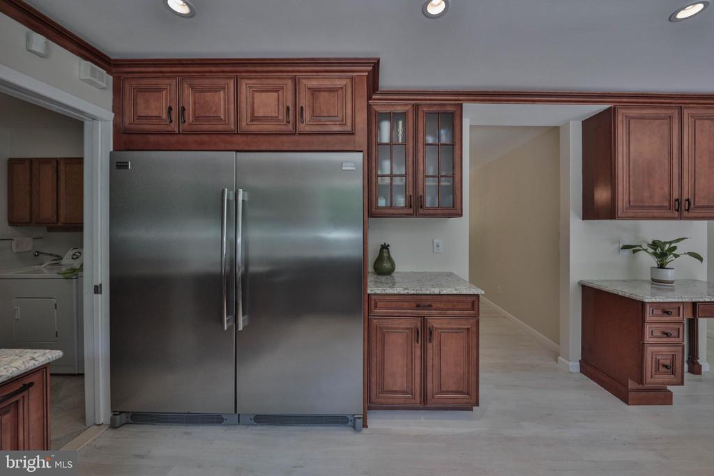 180 Whispering Woods Dr
