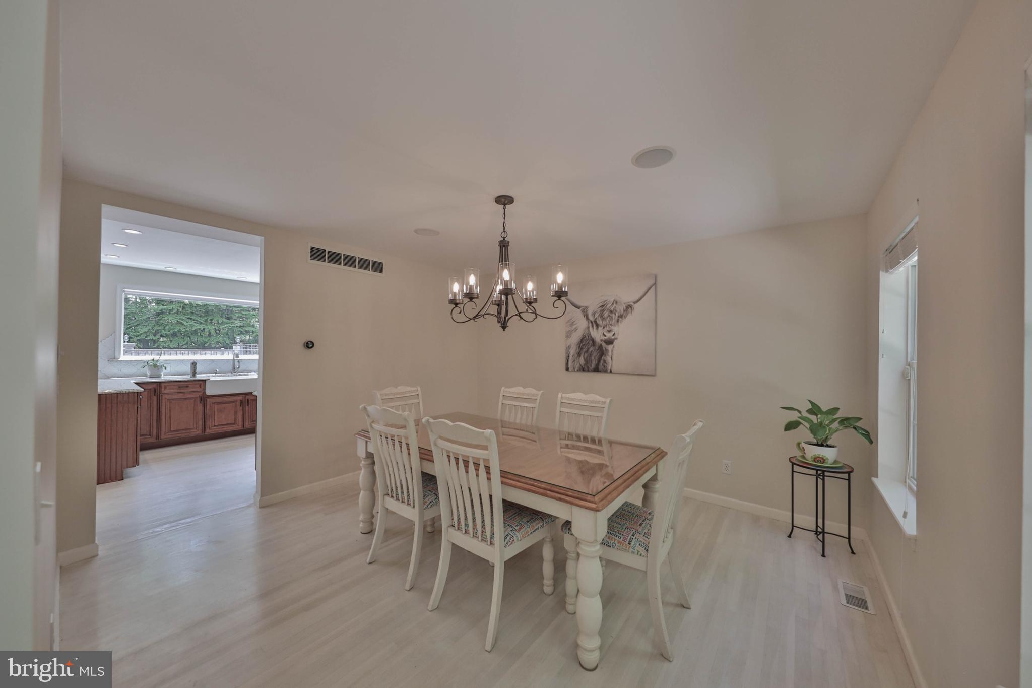 180 Whispering Woods Dr