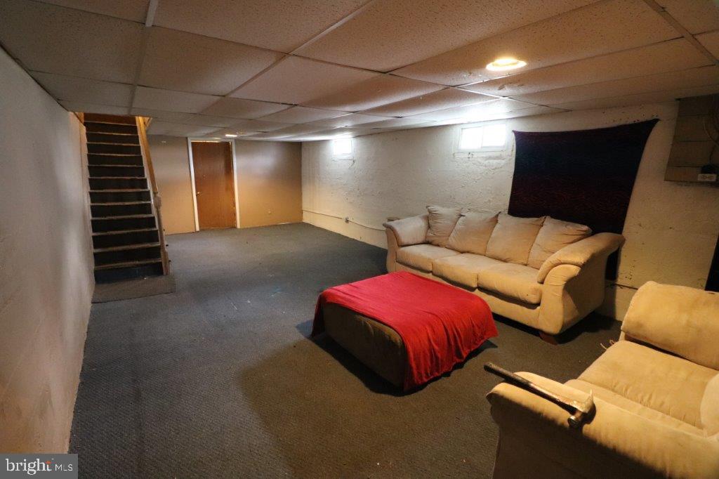 242 Carbon St