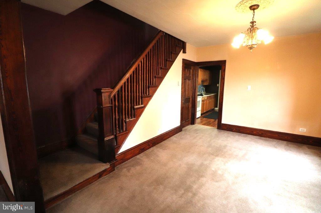242 Carbon St