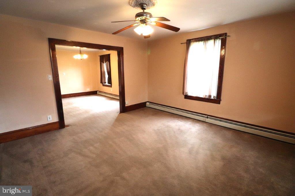 242 Carbon St