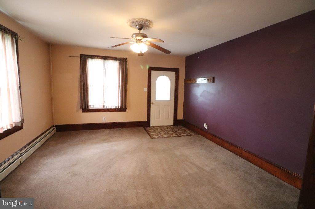 242 Carbon St