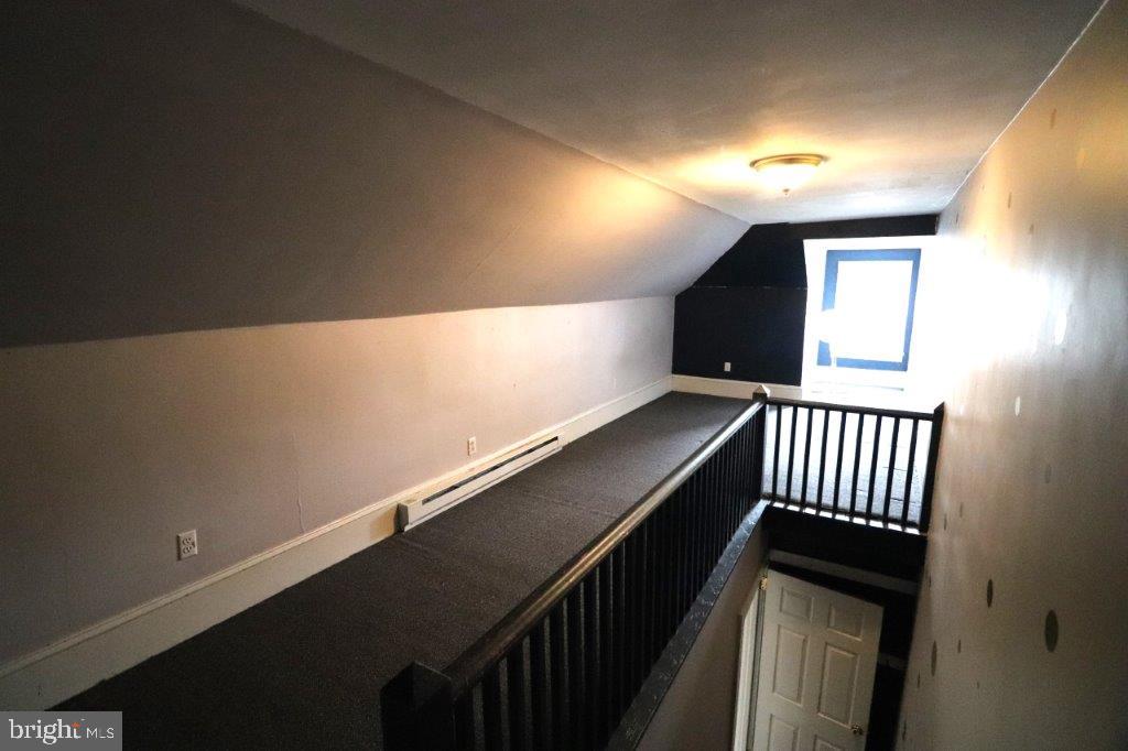 242 Carbon St