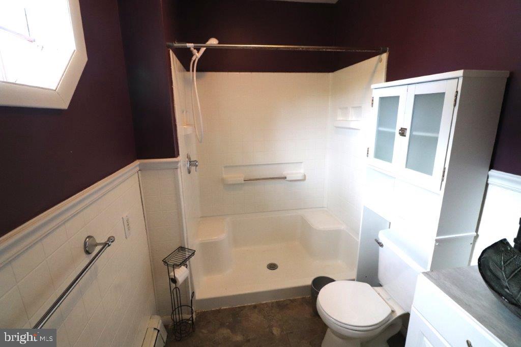 242 Carbon St