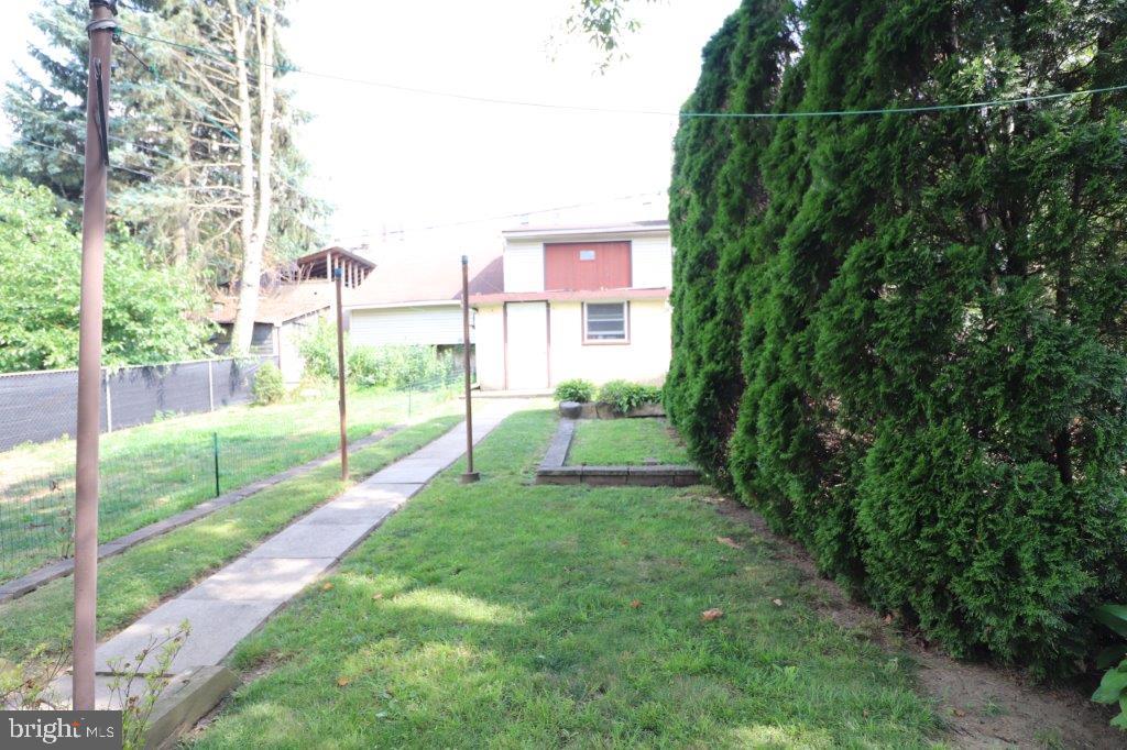 174 Lehigh Ave