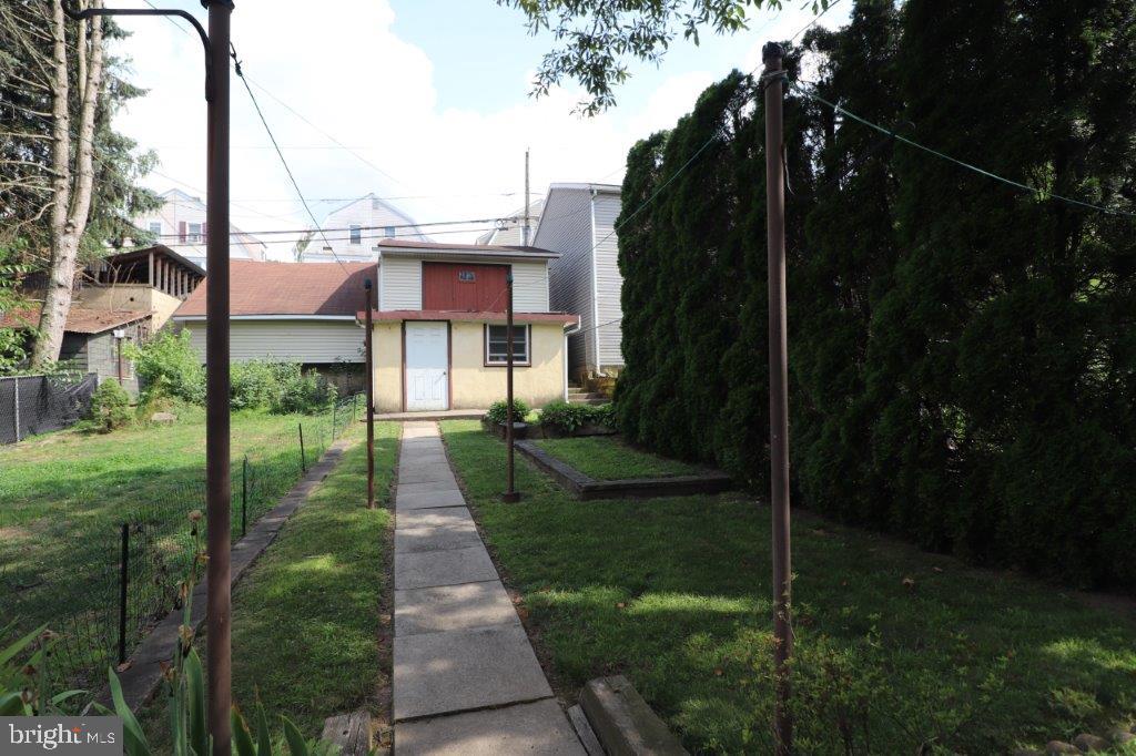 174 Lehigh Ave