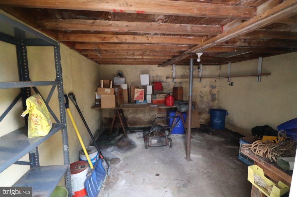 174 Lehigh Ave