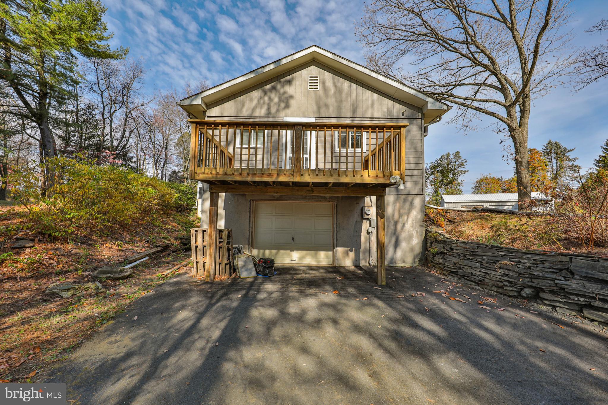 305 Clearview Dr