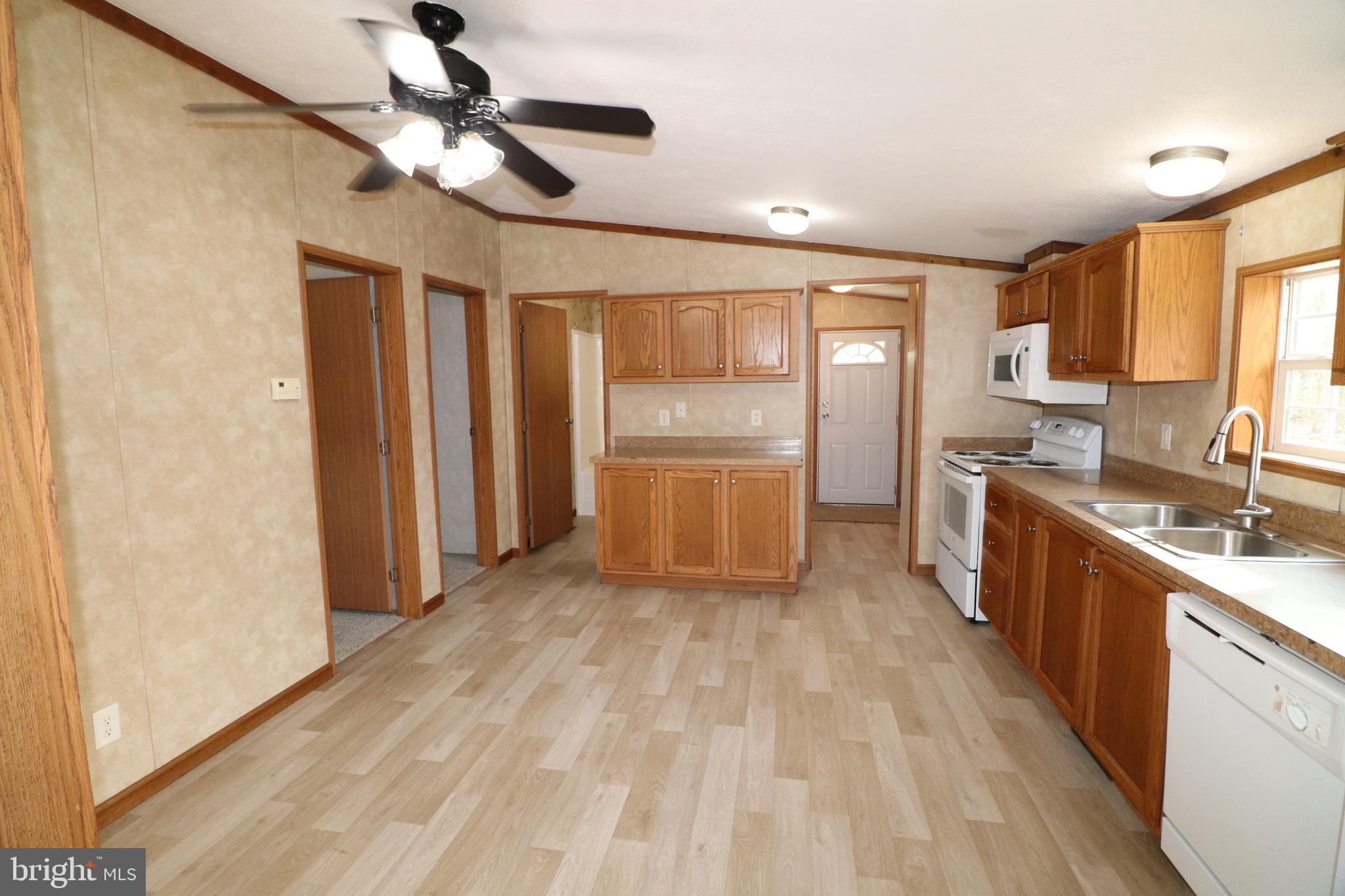 232 Lauchnor Rd