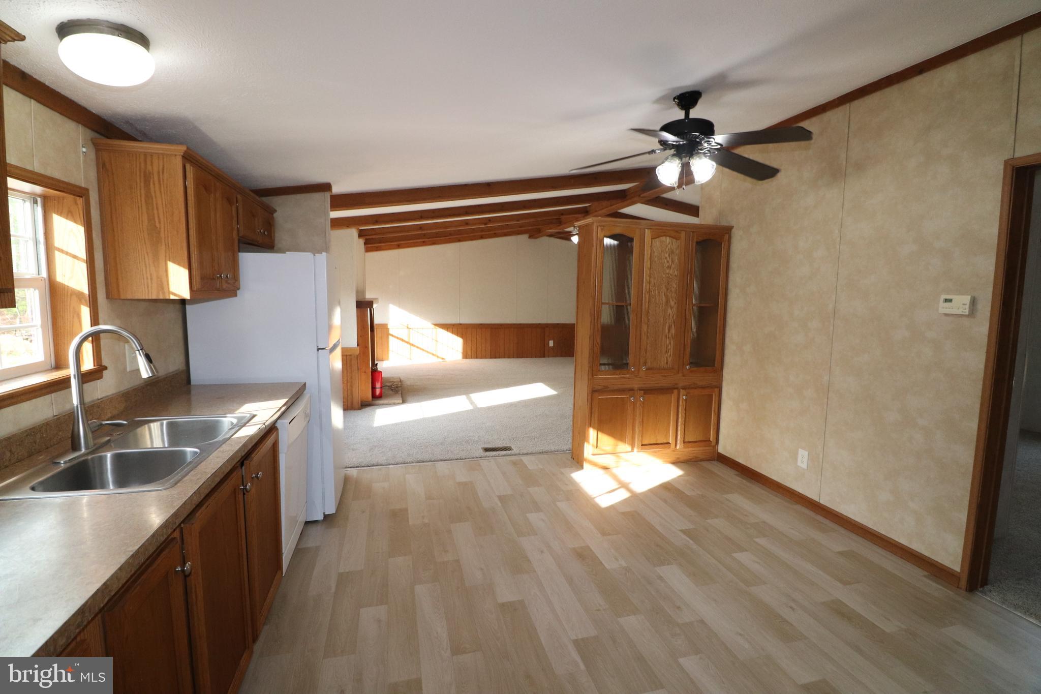 232 Lauchnor Rd