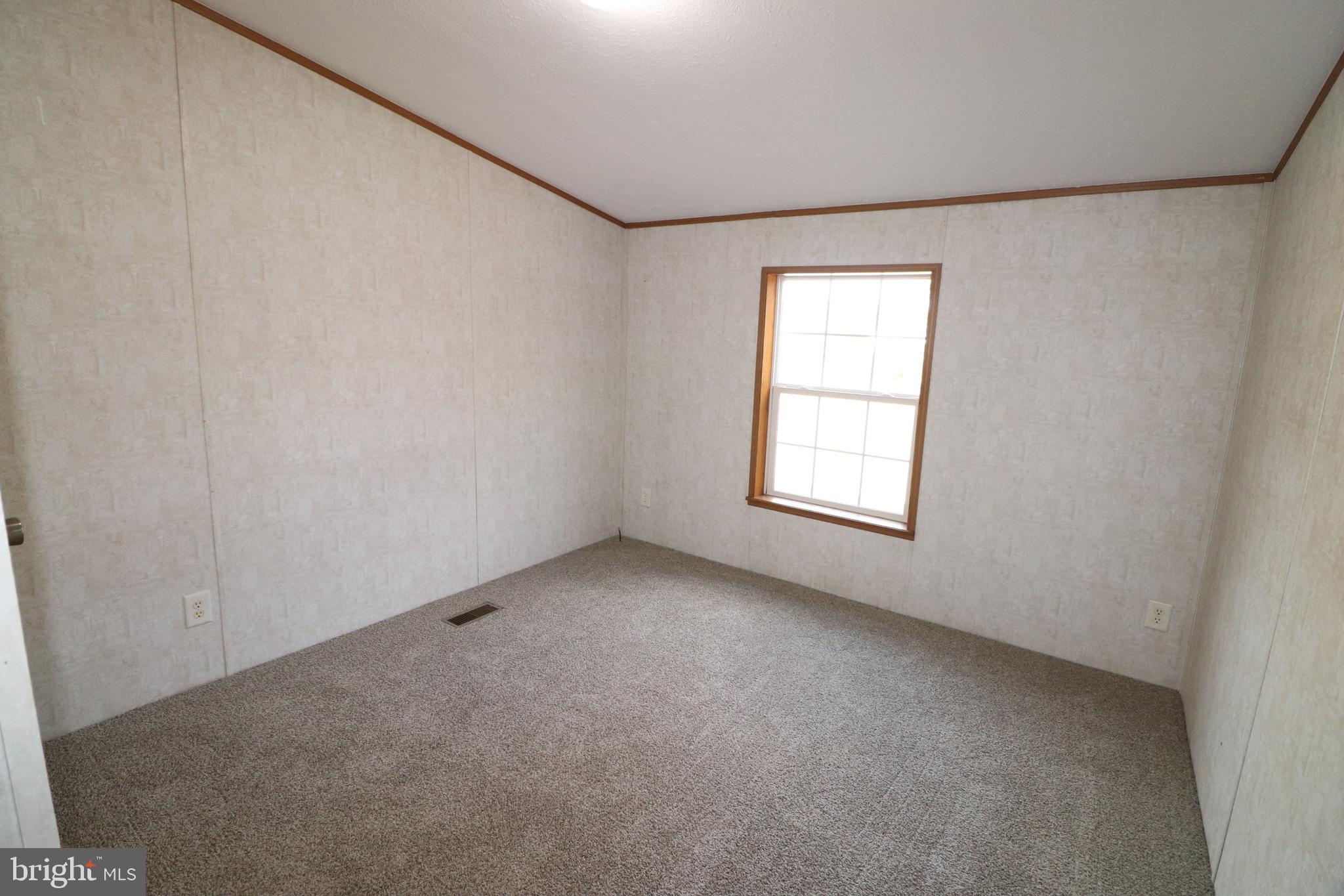 232 Lauchnor Rd