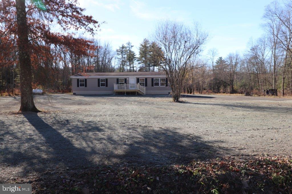 232 Lauchnor Rd