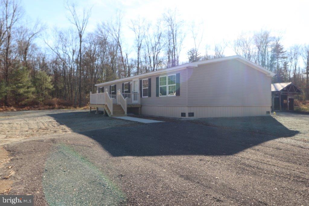 232 Lauchnor Rd