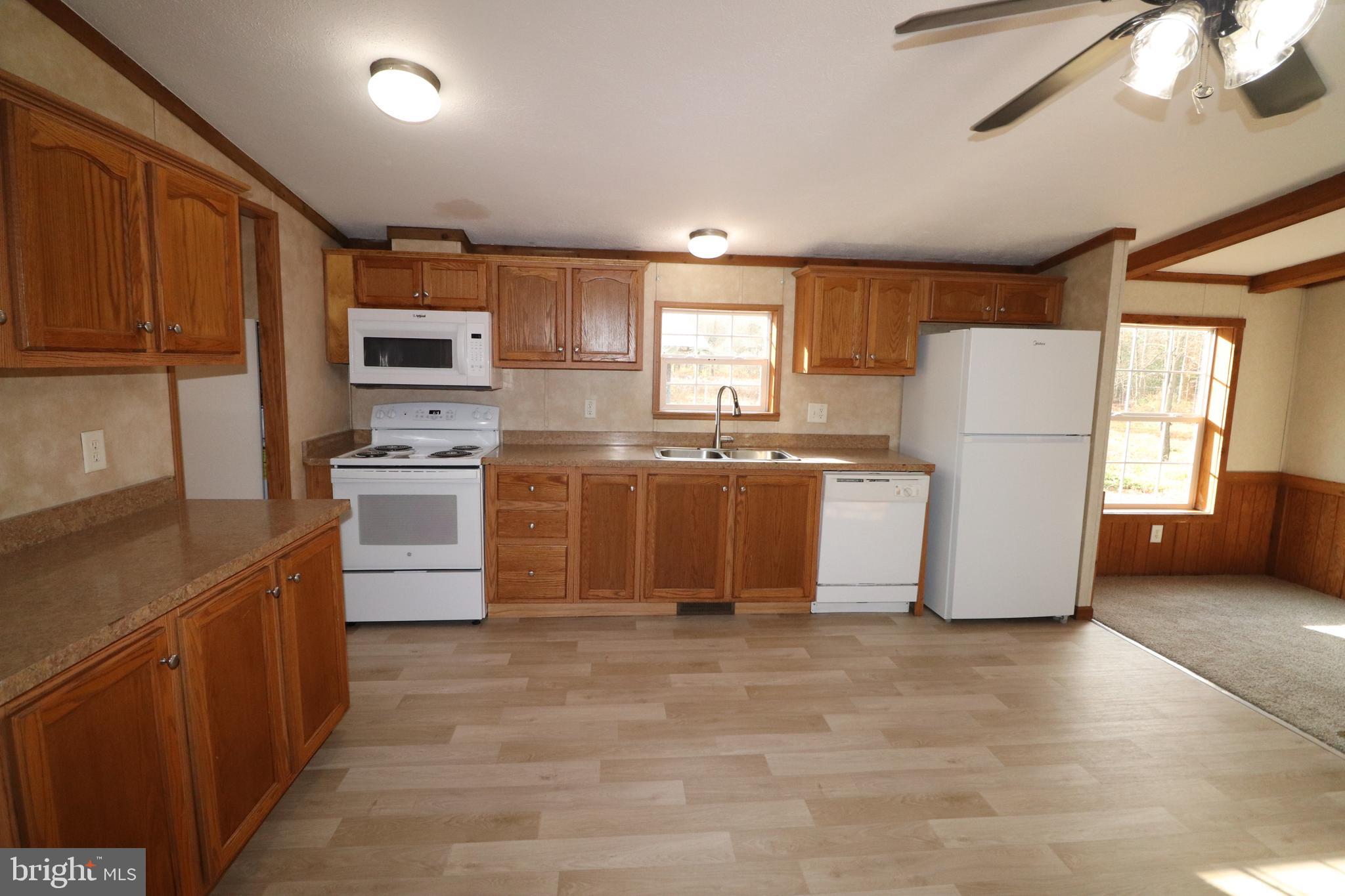 232 Lauchnor Rd