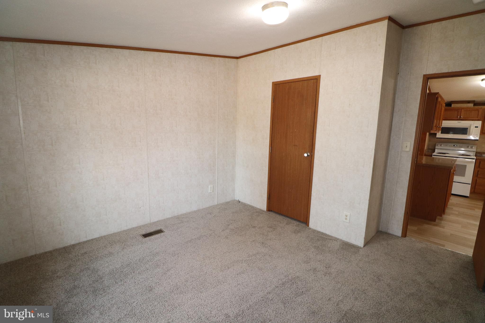 232 Lauchnor Rd