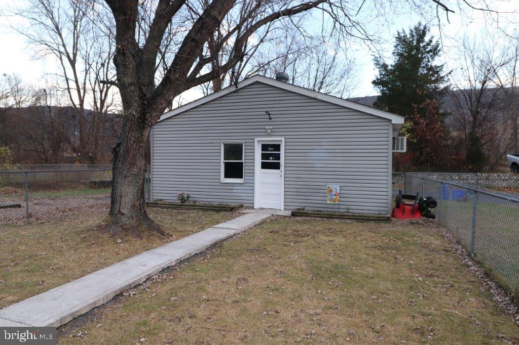 664 Mauch Chunk Rd
