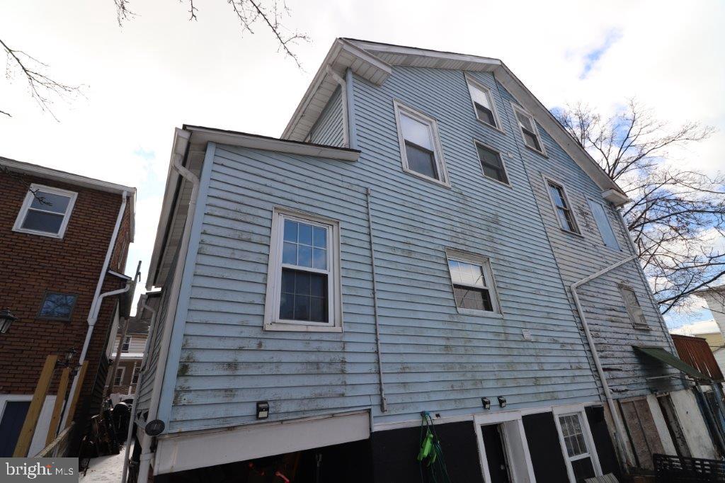 21 E Kline Ave