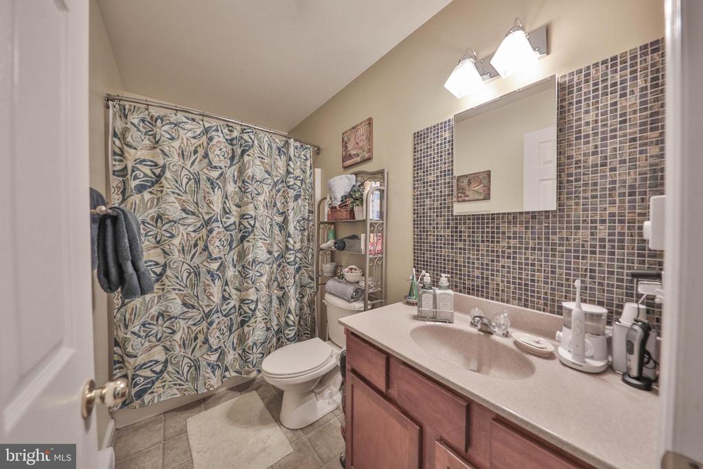 273 Columbia Ave