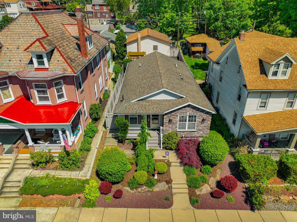 273 Columbia Ave