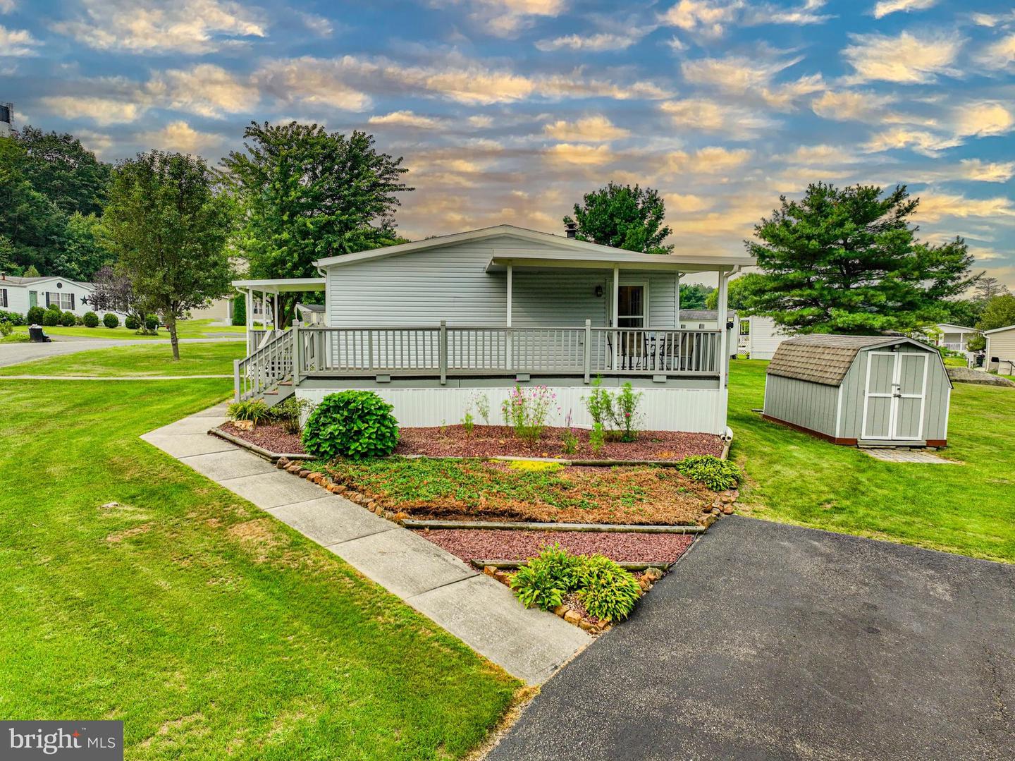 86 Sam Brooke Cir