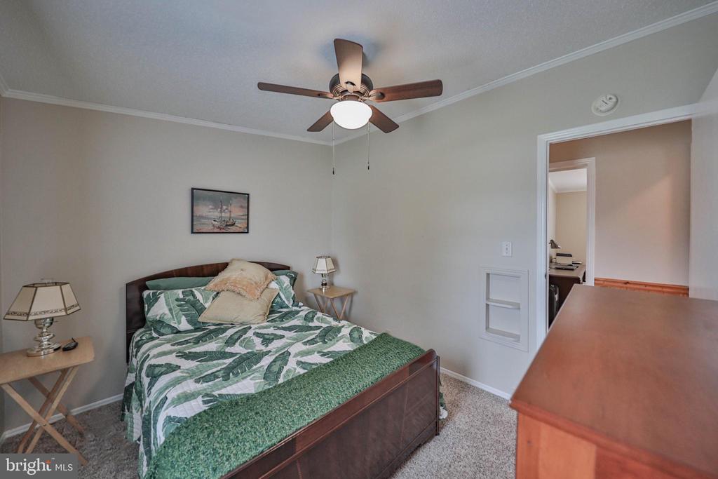 86 Sam Brooke Cir