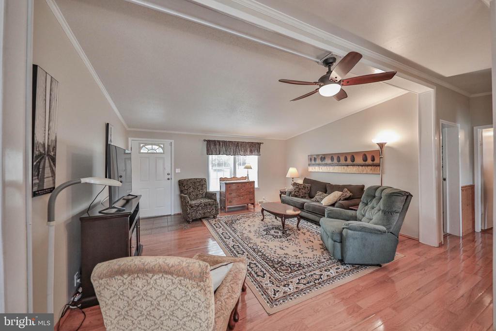 86 Sam Brooke Cir