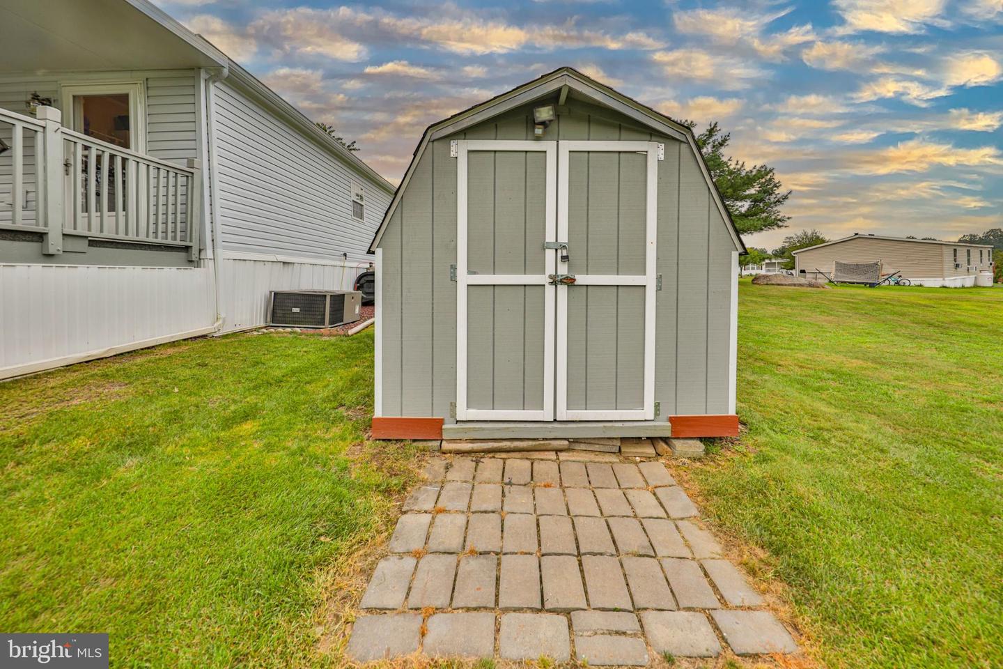 86 Sam Brooke Cir