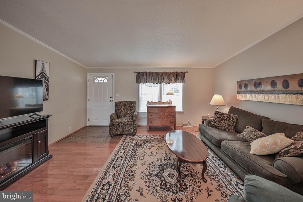 86 Sam Brooke Cir