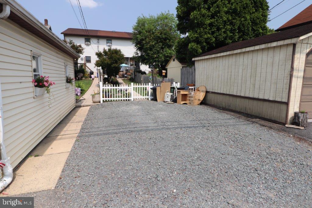 568 Franklin Ave