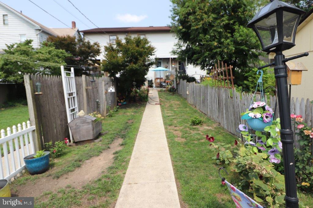 568 Franklin Ave
