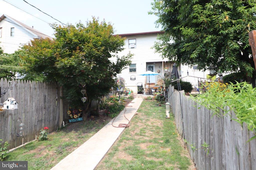 568 Franklin Ave
