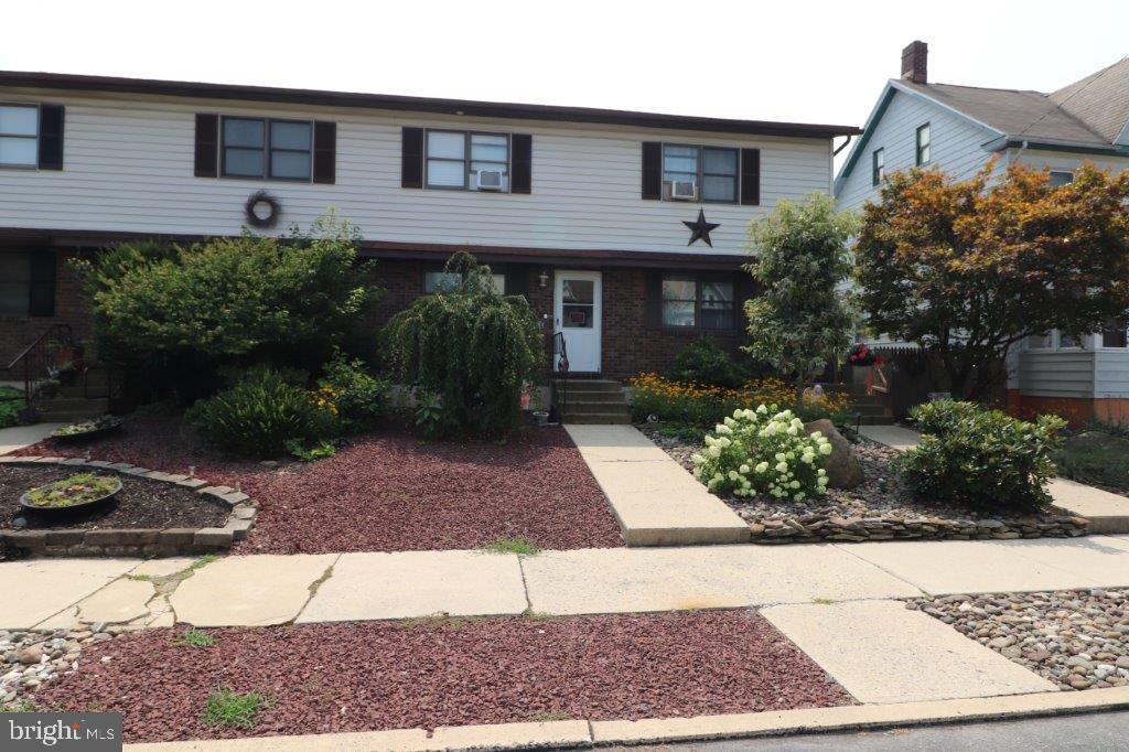 568 Franklin Ave