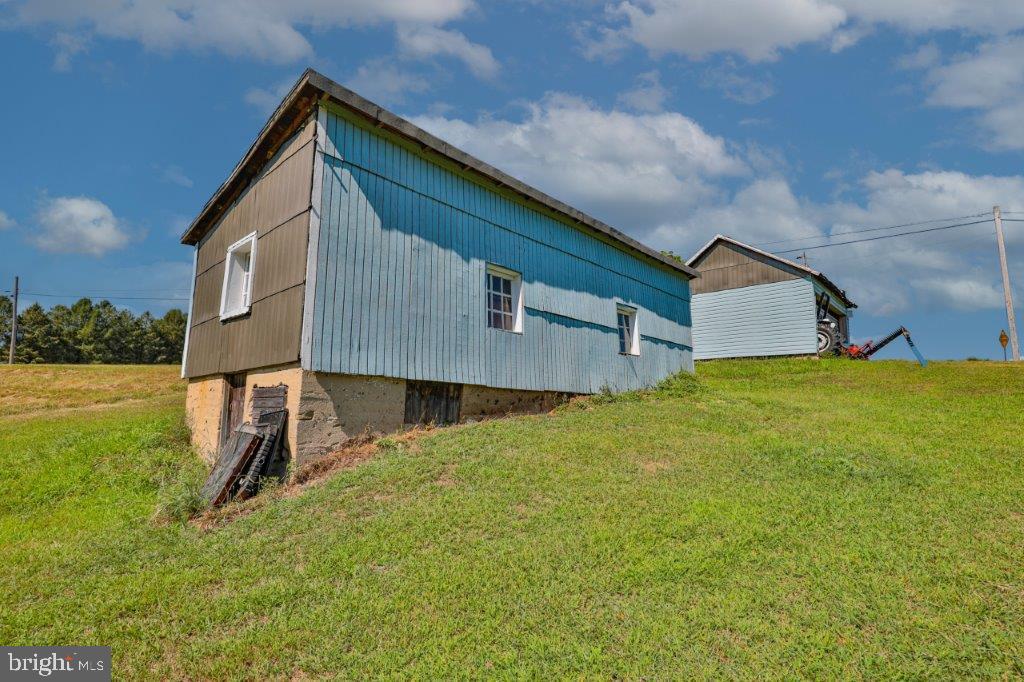 2485 SUMMER MOUNTAIN ROAD