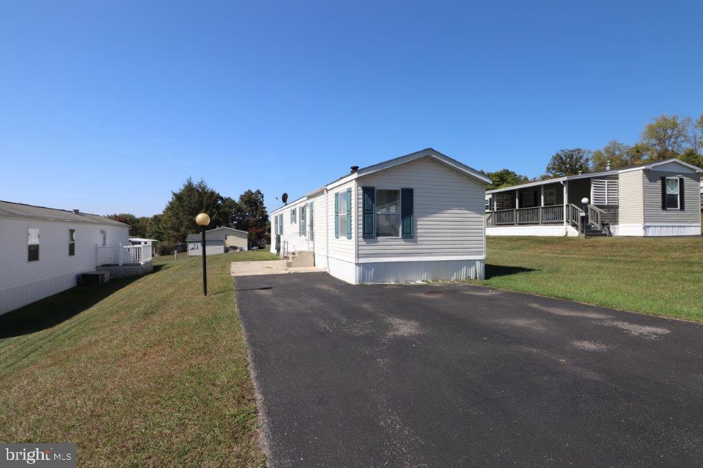 21 HILLSIDE PLACE