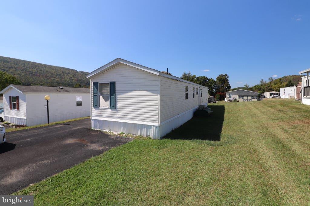 21 HILLSIDE PLACE