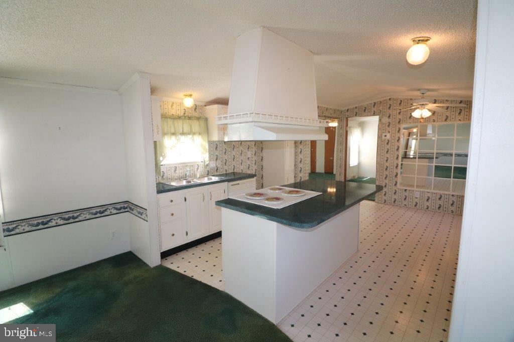 21 HILLSIDE PLACE
