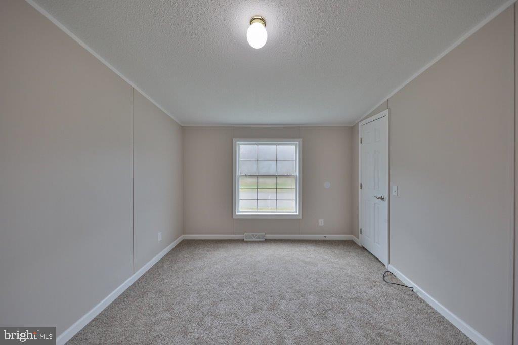 104 KAYSEA LANE